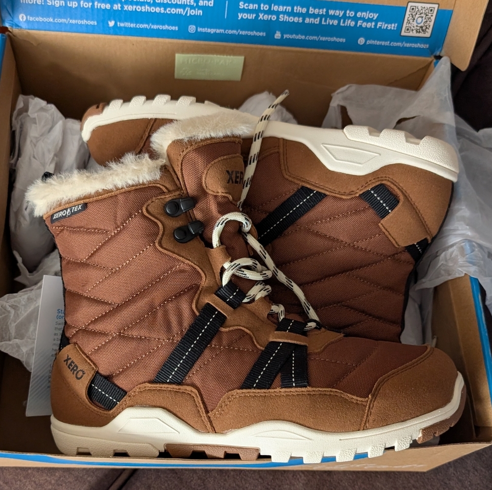 Xero Brown Insulated Women's Ankle Booties